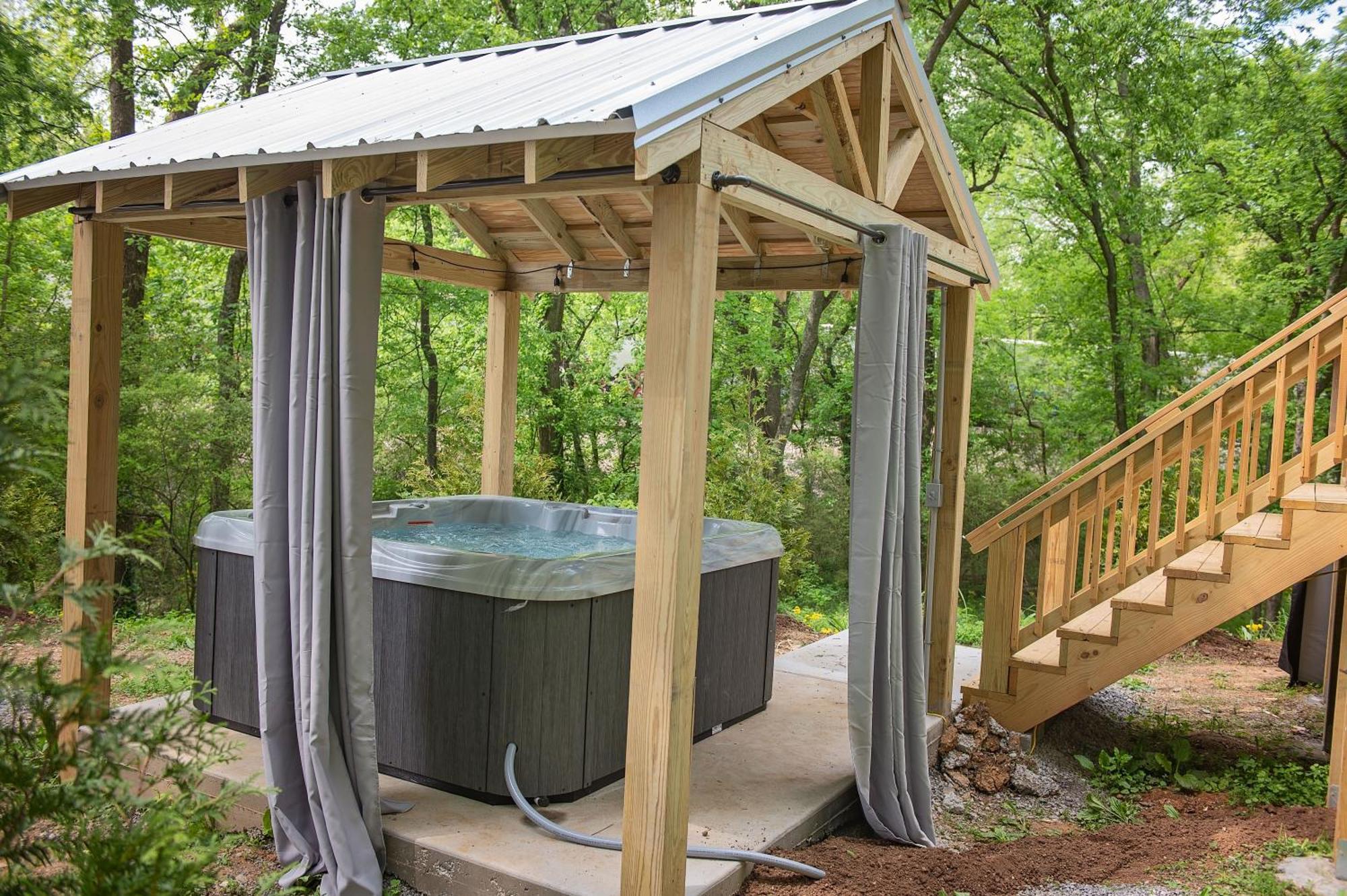 Jake Cabin Luxury Hot Tub Cabin Near Downtown 채터누가 외부 사진