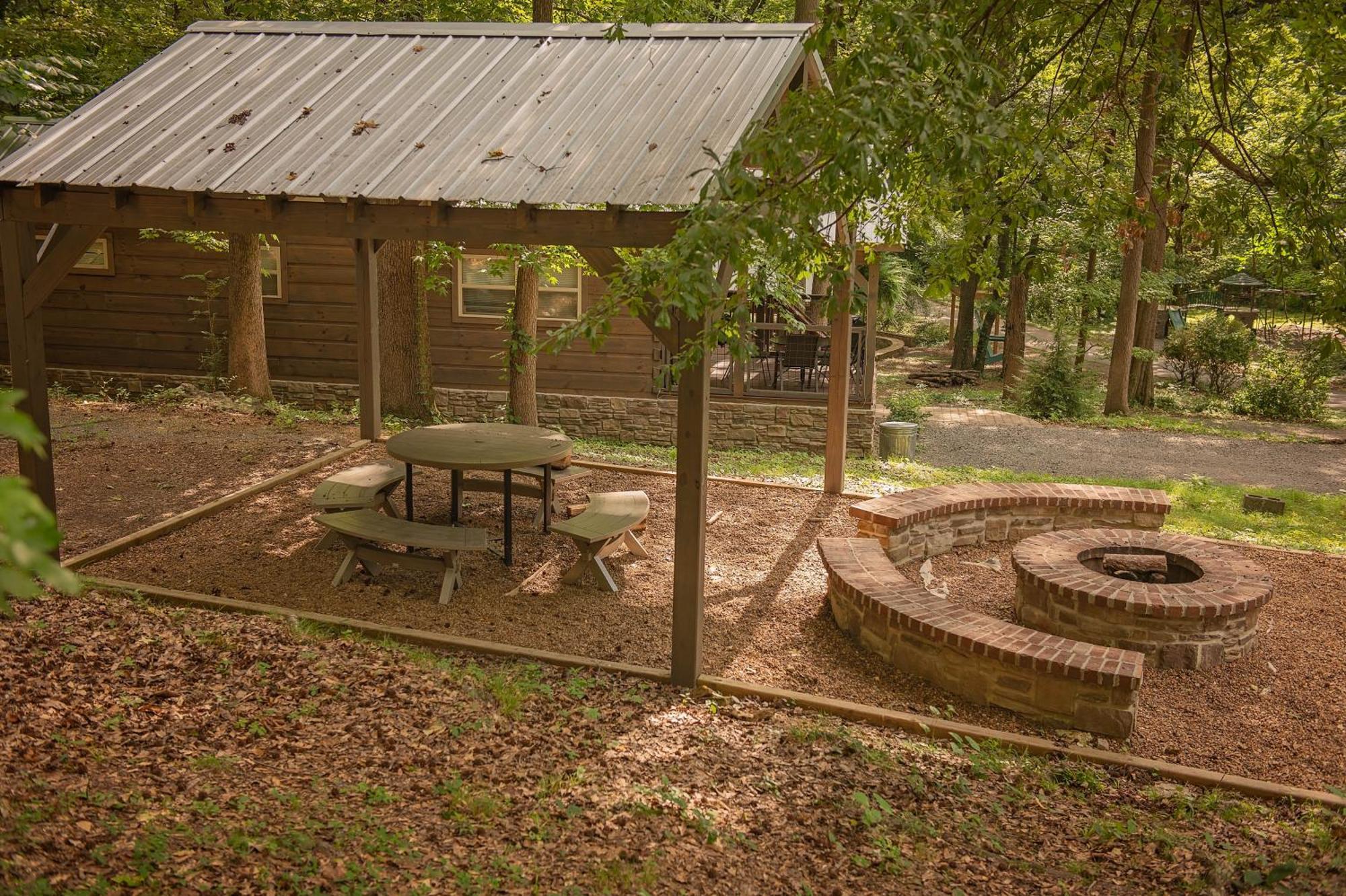 Jake Cabin Luxury Hot Tub Cabin Near Downtown 채터누가 외부 사진